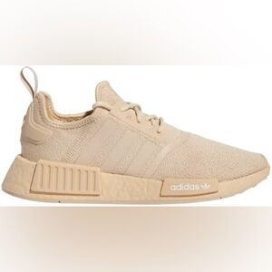 NEW IN BOX - NMD R1 Women size 7 - Blush Color